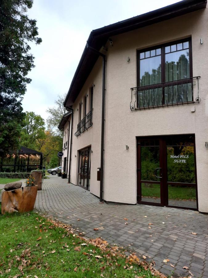 Pils With Self-check In 3* Sigulda